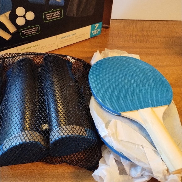 NWT retractable table tennis set - Picture 3 of 3